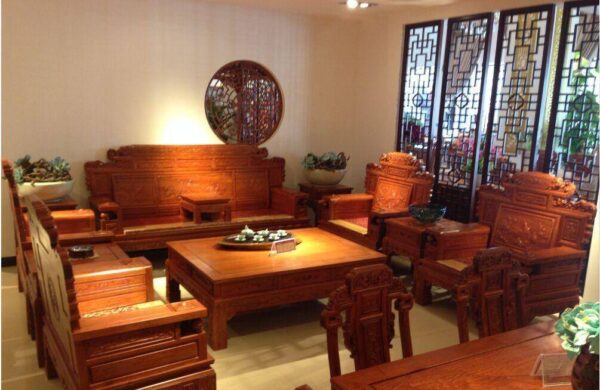 红木的种类及特性有哪些(红木各种木材的特点是什么)-1