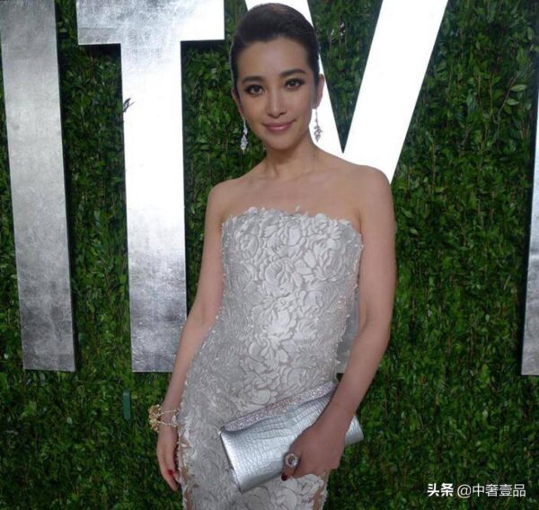 女式包包十大奢侈品排名(全球最贵的10款手袋品牌有哪些)-1