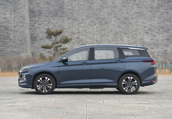 七座商务车排行榜前十名(15万左右七座商务车有哪些)-1