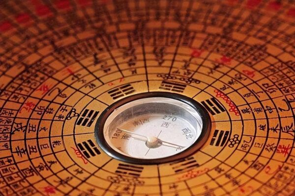 十大巅峰风水小说排行榜(十部必看风水小说完结)-1 十大巅峰风水小说排行榜(十部必看风水小说完结)-1