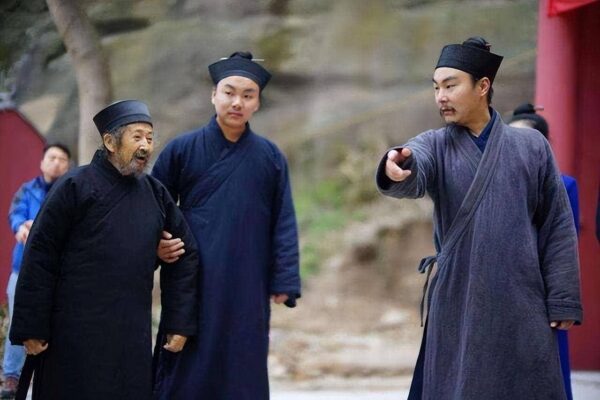 十大巅峰风水小说排行榜(十部必看风水小说完结)-1 十大巅峰风水小说排行榜(十部必看风水小说完结)-1