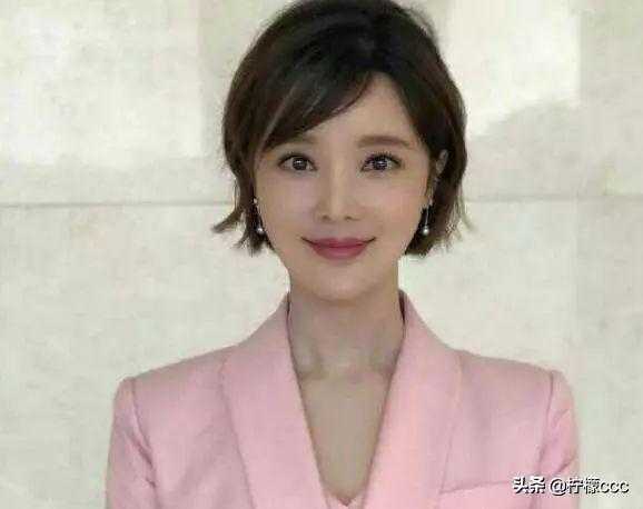 央视颜值最高女主持人（十大央视女主持颜值排行榜）