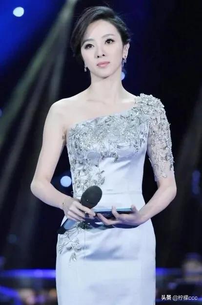 央视颜值最高女主持人（十大央视女主持颜值排行榜）