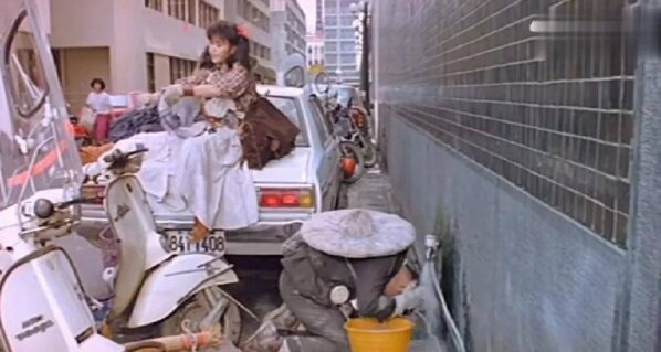 国语喜剧电影排行榜前十名(十大必看的经典喜剧电影)-1